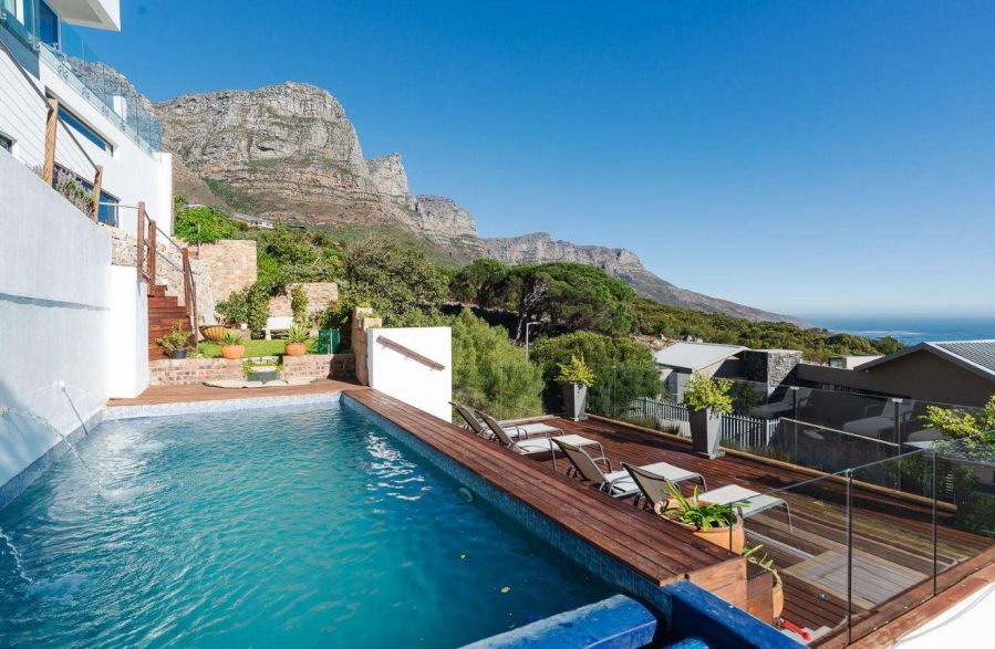11 Bedroom Property for Sale in Camps Bay Western Cape